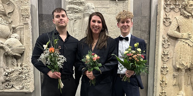 Herr Kretschmar, Frau Walter & Herr Schwarz bei der feierlichen Zeugnisausgabe im Paulinum Leipzig. Image